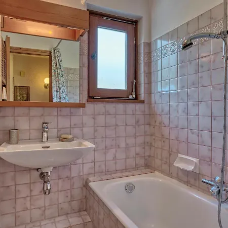 2 Pieces + Mezzanine, Proche Pistes & Centre, Balcon, Garage Ferme, Wifi - Jaillet - Fr-1-453-221 *